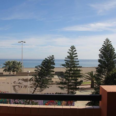 Apartamento En Primera Linea De Playa, Con Vistas A La Playa Y Con Wifi Roquetas de Mar Exterior photo